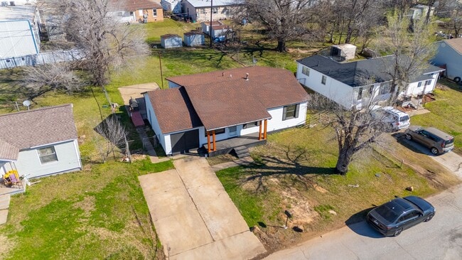 Foto del edificio - 4309 SE 40th St