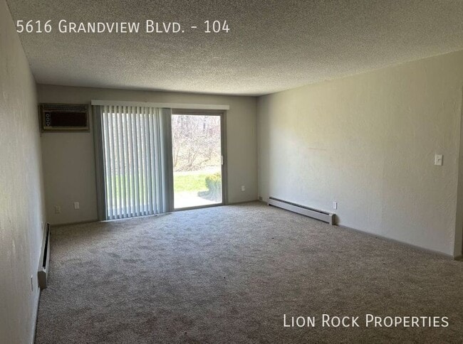 Building Photo - 5616 Grandview Blvd