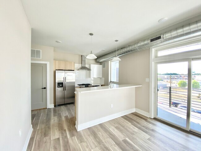 Building Photo - 3301 Capri Dr
