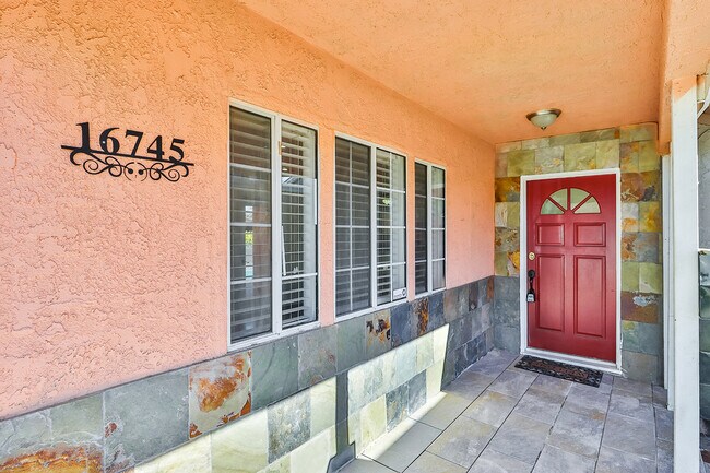 Building Photo - 16745 Bermuda St