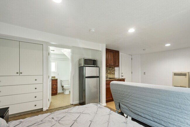 Foto del edificio - 1238 S Mullen Ave