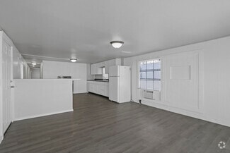 Building Photo - 10 Frank Cir
