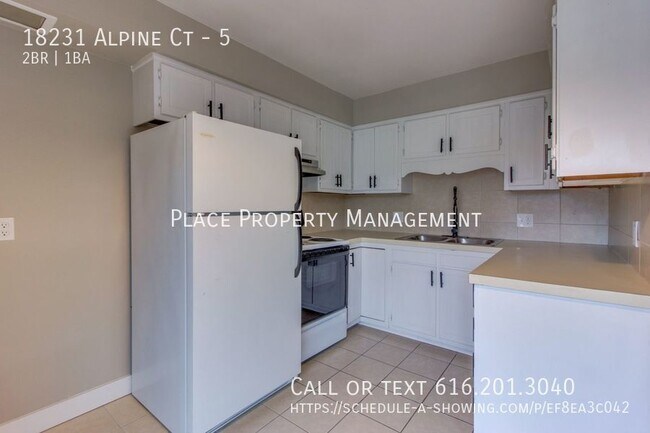 Foto del edificio - 18231 Alpine Ct