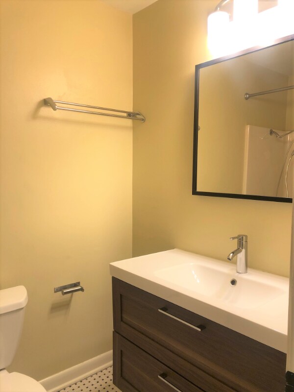 Foto principal - 518 E 7th St