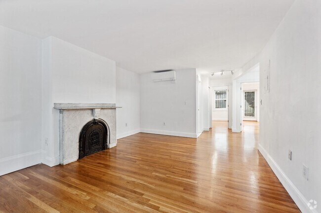 Building Photo - 85 E Brookline St