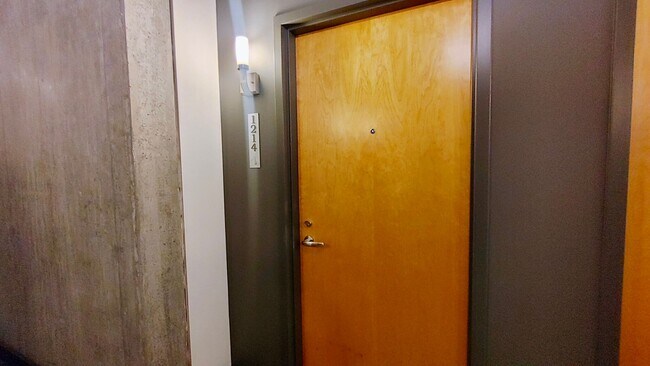 Building Photo - Don't Miss the Opportunity to Live at The ...