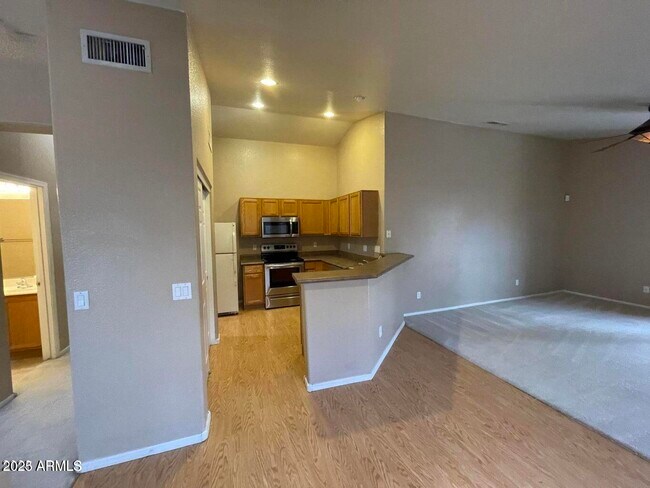 Building Photo - 13842 W Bola Dr