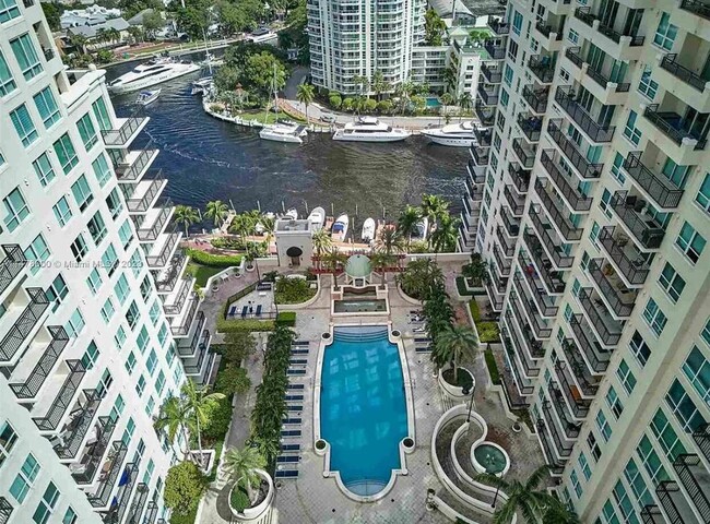 Building Photo - 610 W Las Olas Blvd