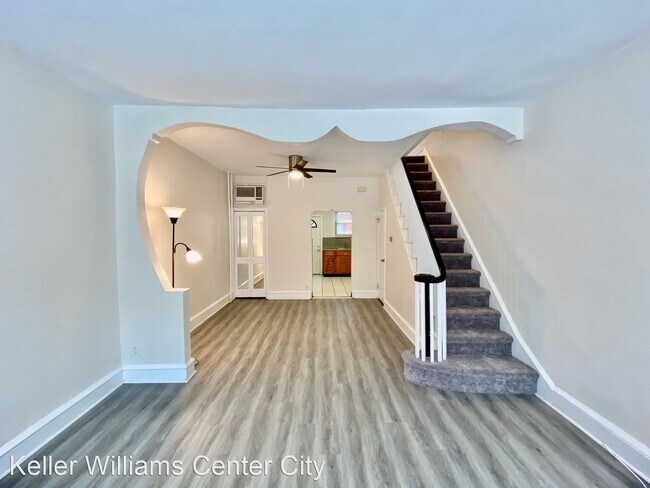 Building Photo - 3 br, 1.5 bath House - 2445 S Opal St
