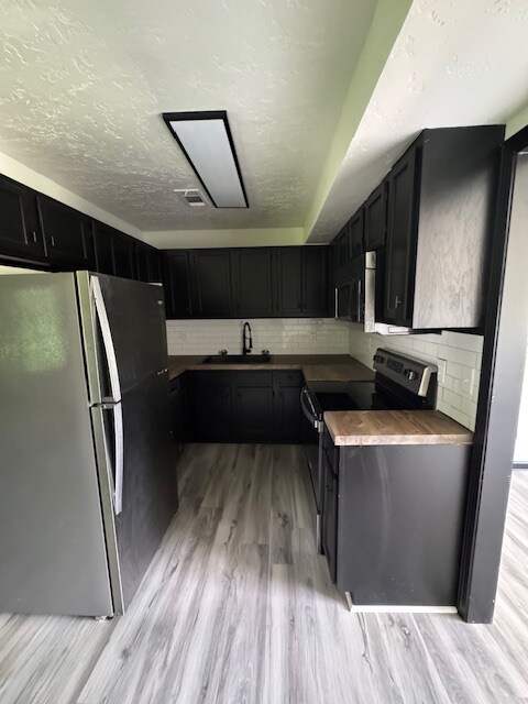 Building Photo - 108 Penny Ln