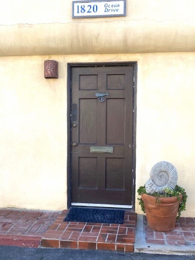 Foto del edificio - Prime Manhattan Beach one bedroom unit one...