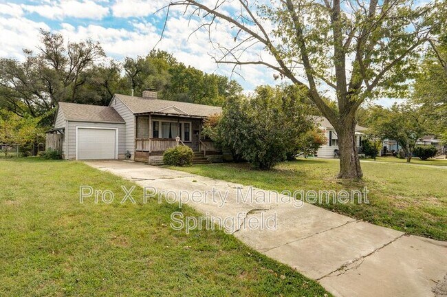 Foto del edificio - 1140 S Stewart Ave