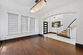 Building Photo - 1311 Rene Ct