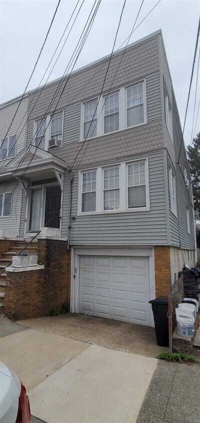 Foto principal - 159 W 57th St