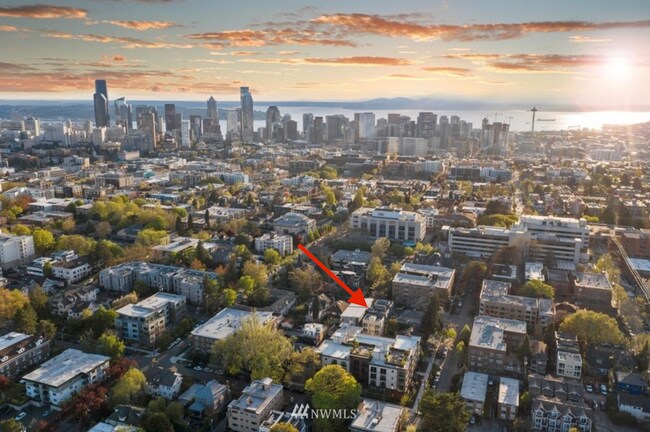 Foto del edificio - 126 17th Ave E