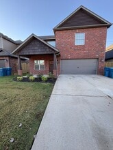 Building Photo - 3201 SW Hillstone Ave