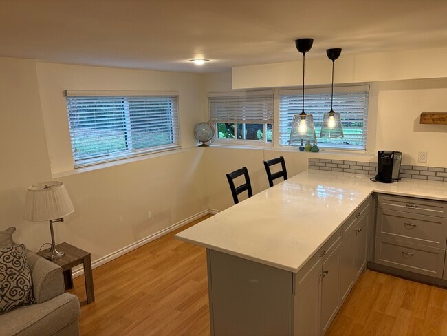 Foto del edificio - 924 NE 147th St