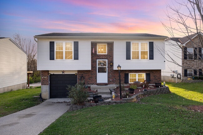 Building Photo - 3631 Mitten Dr