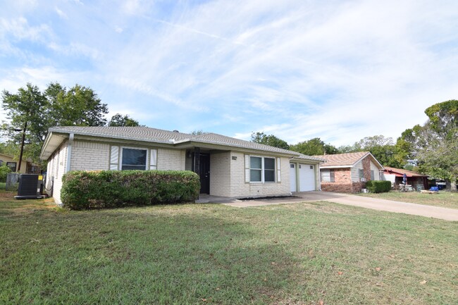 Foto del edificio - 1112 Magnolia Ave