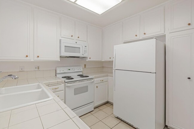 Building Photo - 4619 Black River Ct