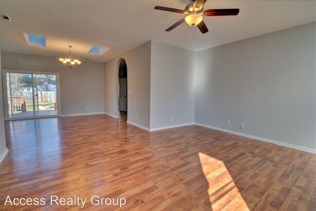 Building Photo - 3 br, 2 bath House - 308 Whirl Away Blvd