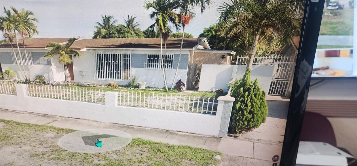 Primary Photo - 834 W 72nd Pl