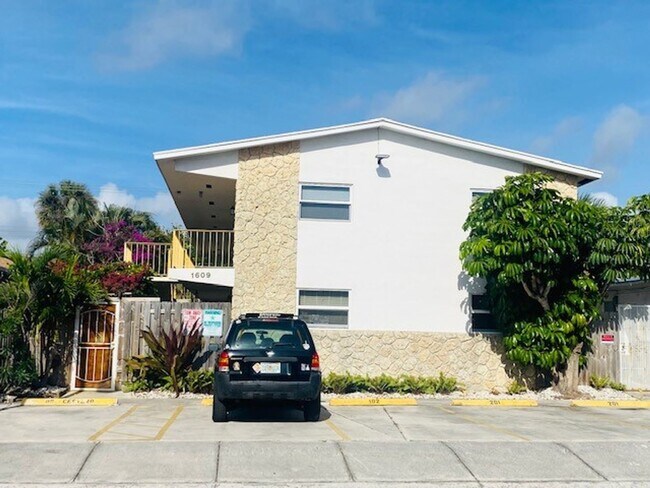 Foto del interior - 1609 S Federal Hwy Lake Worth, FL 33460