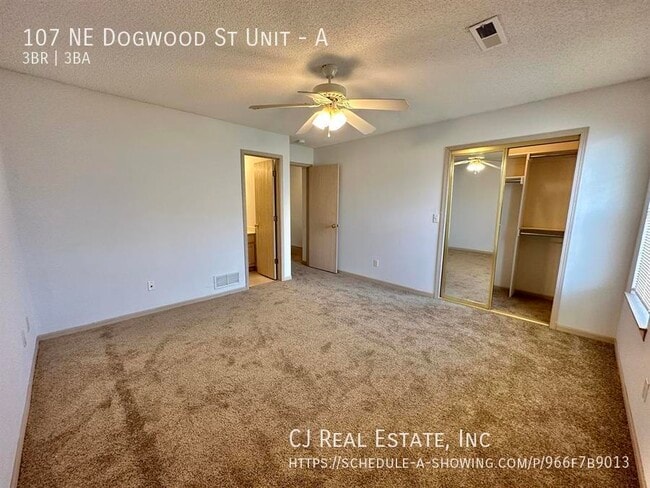 Building Photo - 107 NE Dogwood