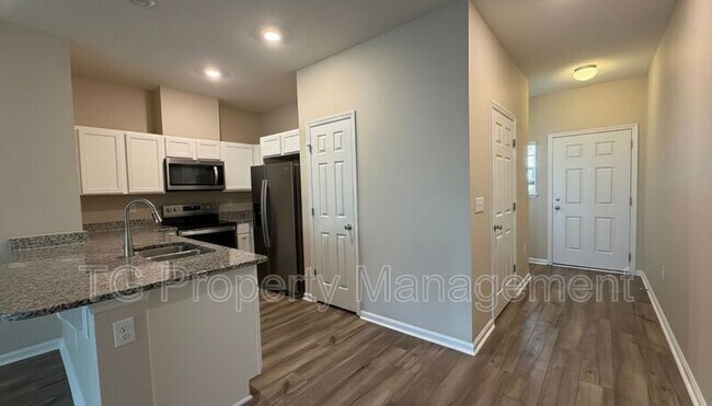 Foto del edificio - 11792 Junegrass Rd