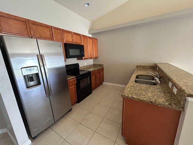 Foto del edificio - 523-527 SE 6 Place