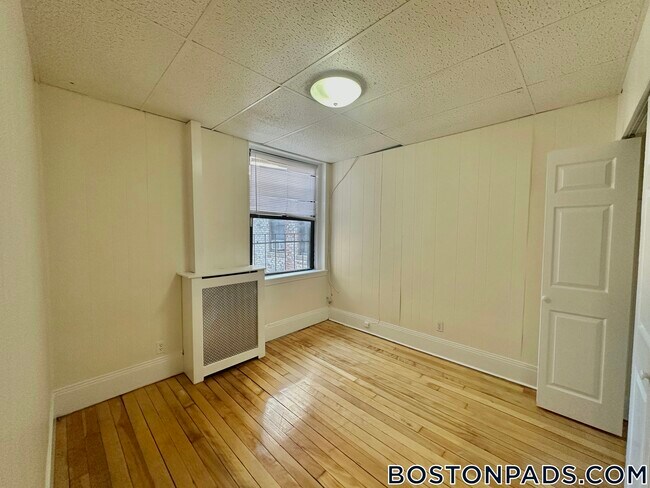 Foto del edificio - 439 Cambridge St