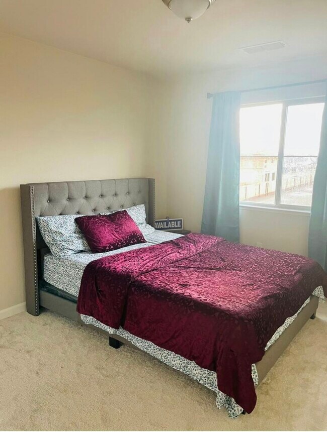 Foto del edificio - 4332 Elation Ln
