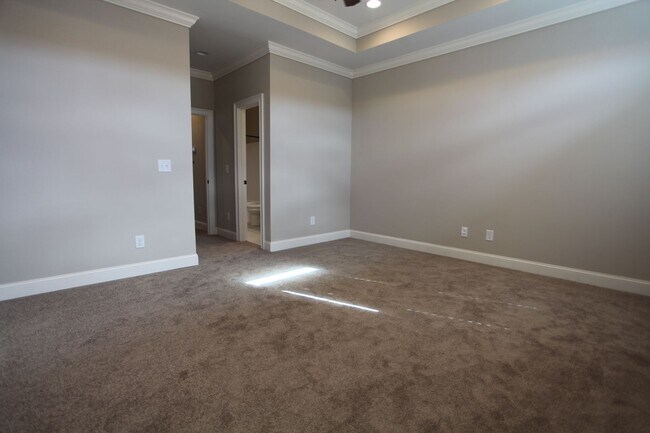 Foto del edificio - Townhome at Runningvine!