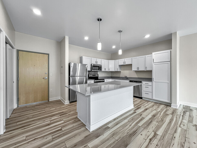 Building Photo - Stratford Pointe