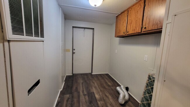 Foto del edificio - 3-Bedroom 2-bath double wide