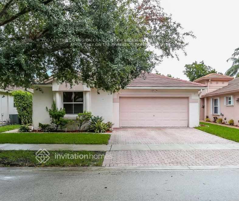 Foto principal - 7381 NW 1st Manor