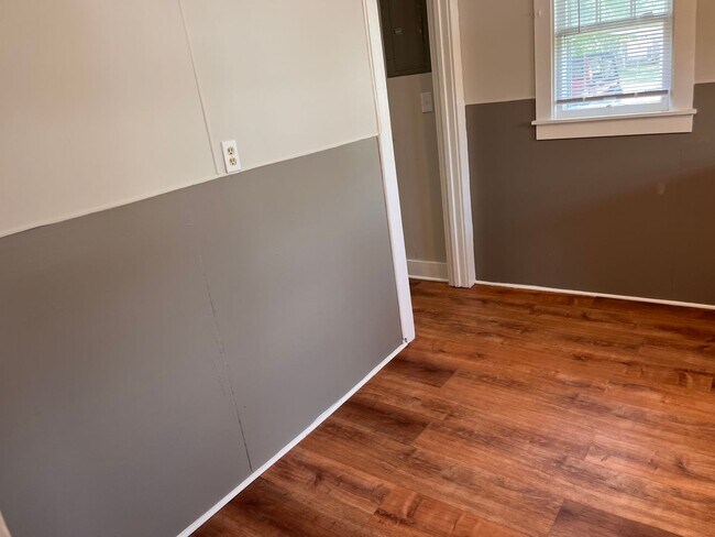 Foto del edificio - For Rent: Charming Newly Renovated 2-Bedro...