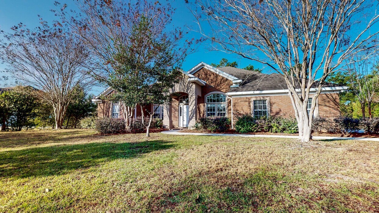 Charming singlestory 4 Bedroom Plus Bonus... House Rental in