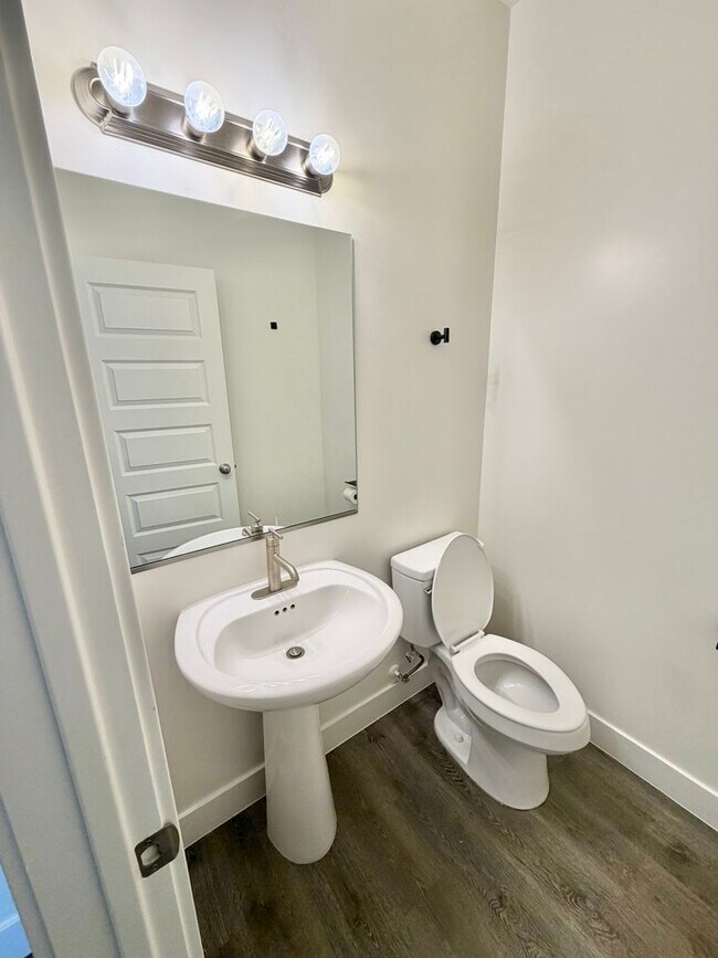Foto del edificio - 2375 E Luciano Ln