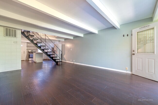 Building Photo - 4800 S Drexel Blvd
