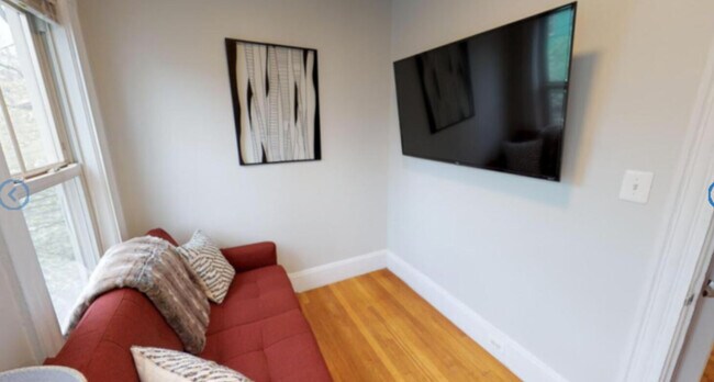 Building Photo - 15 Jaques St