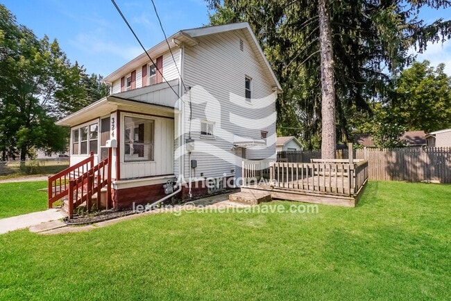 Building Photo - 324 Danberry St