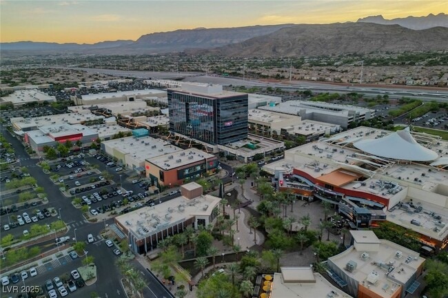 Foto del edificio - 1916 Redbird Crest Ln