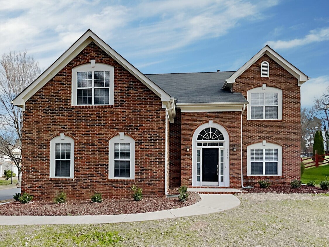 Primary Photo - 3407 Brownes Ferry Rd
