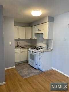 Building Photo - 120 3rd