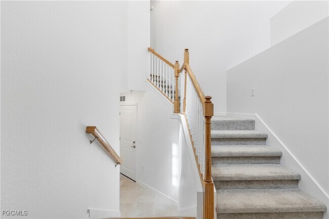 Foto del edificio - 15170 Bluffton Ln