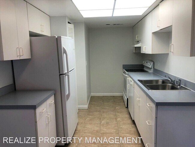 Foto del edificio - 2 br, 2 bath House - 5197 Vineland Rd. (B202)