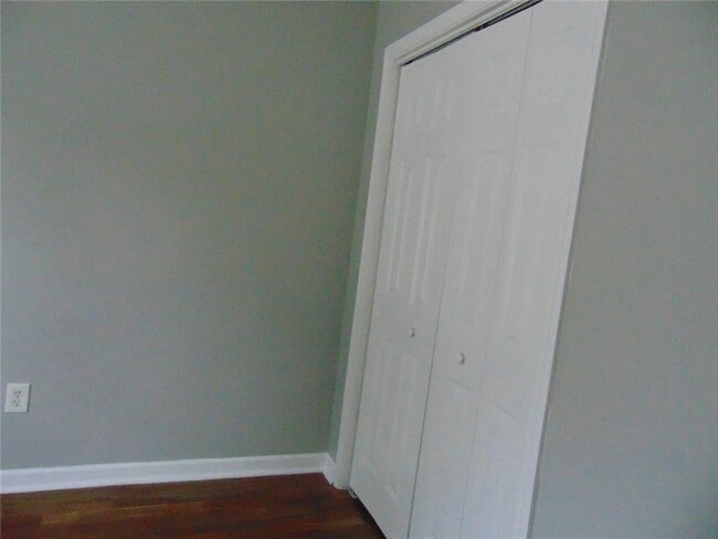 Building Photo - 645 Ell St