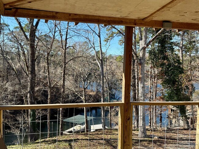 Building Photo - 17630 Bream