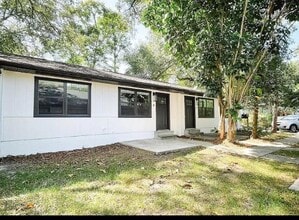 Building Photo - 716 Angelina Ln